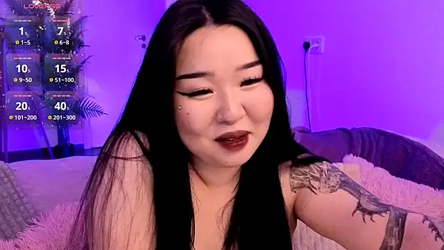 Snapshot of mei_honey_ chatting on October 29, 2025, 9:47 pm mei honey  online show from October 29, 2025, 9:47 pm