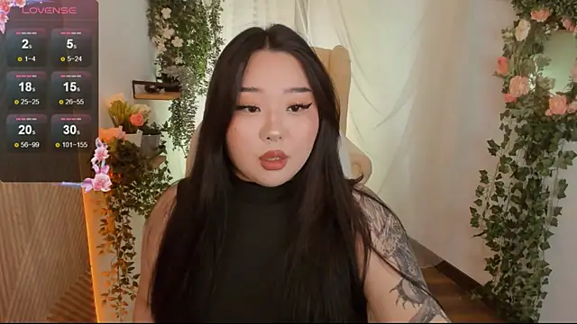 Snapshot of mei_honey_ chatting on January 25, 2025, 1:52 pm mei honey  online show from January 25, 2025, 1:52 pm