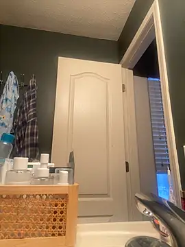 Ectorius online show from December 4, 2025, 1:32 pm