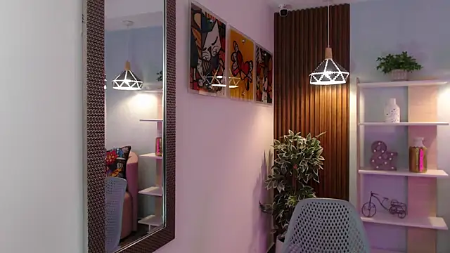 Dalila Sky online show from April 16, 2026, 6:08 pm