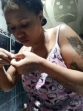 Snapshot of devi_black13_ chatting on January 14, 2025, 7:32 pm devi black13 online show from January 14, 2025, 7:32 pm