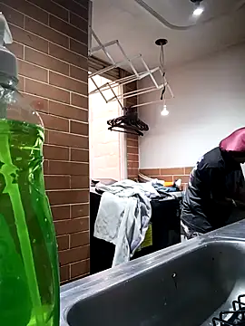 Snapshot of devi_black13_ chatting on December 22, 2025, 6:08 pm devi black13 online show from December 22, 2025, 6:08 pm