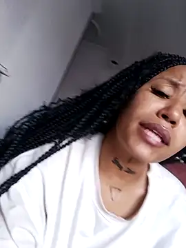 Snapshot of devi_black13_ chatting on March 3, 2025, 10:42 pm devi black13 online show from March 3, 2025, 10:42 pm