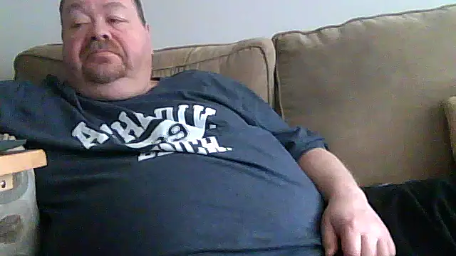Snapshot of hitman_35 chatting on April 11, 2026, 5:05 pm hitman 35 online show from April 11, 2026, 5:05 pm