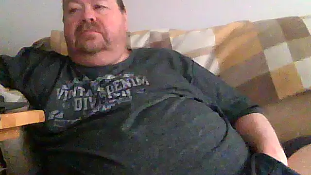 Snapshot of hitman_35 chatting on May 10, 2026, 1:57 pm hitman 35 online show from May 10, 2026, 1:57 pm