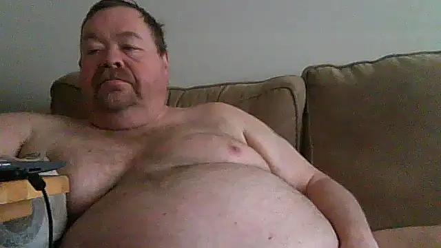 Snapshot of hitman_35 chatting on May 8, 2026, 4:33 pm hitman 35 online show from May 8, 2026, 4:33 pm