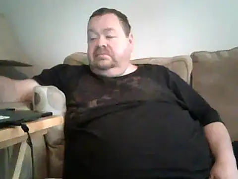 Snapshot of hitman_35 chatting on January 31, 2025, 10:42 pm hitman 35 online show from January 31, 2025, 10:42 pm