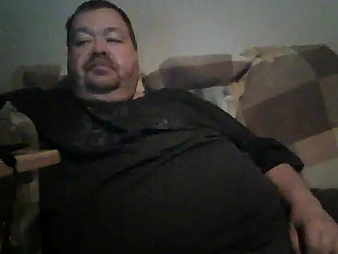 Snapshot of hitman_35 chatting on January 8, 2026, 7:47 am hitman 35 online show from January 8, 2026, 7:47 am