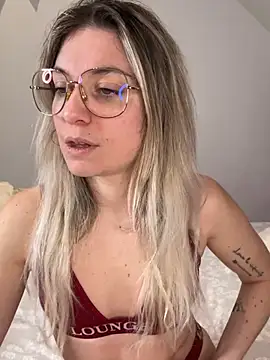 carlaaa online show from February 16, 2026, 9:56 pm