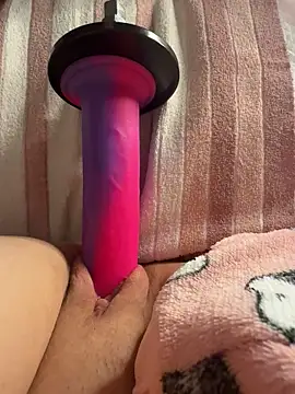 Snapshot of luisa1 chatting on November 11, 2025, 7:52 pm luisa1 online show from November 11, 2025, 7:52 pm