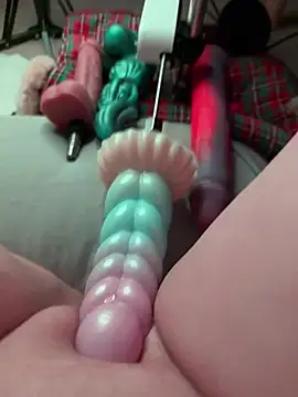 Snapshot of luisa1 chatting on February 16, 2025, 8:22 pm luisa1 online show from February 16, 2025, 8:22 pm