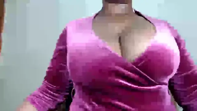 boobassymom online show from November 1, 2025, 12:43 pm