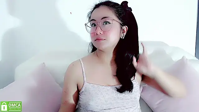 Snapshot of mariana_katto chatting on February 26, 2025, 5:00 pm mariana katto online show from February 26, 2025, 5:00 pm