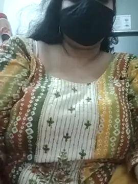 Snapshot of zeepe19 chatting on March 11, 2026, 6:35 pm zeepe19 online show from March 11, 2026, 6:35 pm