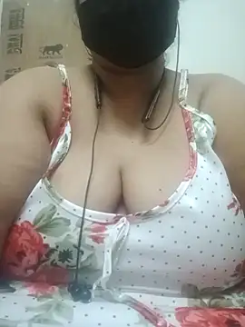 Snapshot of zeepe19 chatting on May 6, 2026, 5:50 pm zeepe19 online show from May 6, 2026, 5:50 pm