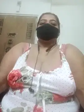 Snapshot of zeepe19 chatting on April 14, 2026, 5:56 am zeepe19 online show from April 14, 2026, 5:56 am