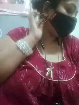 Snapshot of zeepe19 chatting on April 5, 2026, 8:32 am zeepe19 online show from April 5, 2026, 8:32 am