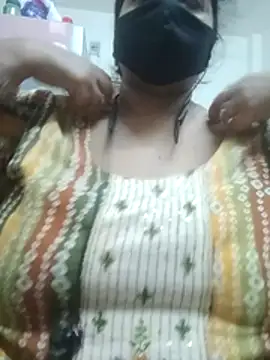 Snapshot of zeepe19 chatting on March 27, 2026, 5:36 pm zeepe19 online show from March 27, 2026, 5:36 pm