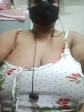 Snapshot of zeepe19 chatting on May 9, 2026, 11:57 am zeepe19 online show from May 9, 2026, 11:57 am