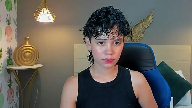 fernanda indie online show from February 11, 2025, 12:04 pm