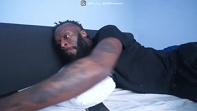 Snapshot of MacTroy chatting on January 16, 2026, 10:47 pm MacTroy online show from January 16, 2026, 10:47 pm