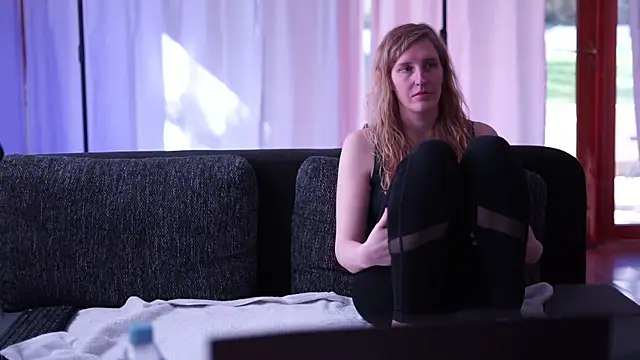 Snapshot of MacTroy chatting on March 20, 2025, 12:32 pm MacTroy online show from March 20, 2025, 12:32 pm