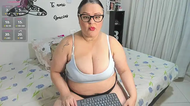 Snapshot of barbaara__ chatting on July 8, 2026, 2:51 pm barbaara online show from July 8, 2026, 2:51 pm