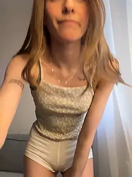 HellPeach online show from February 25, 2025, 2:48 pm