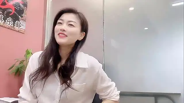 Snapshot of QianF-666 chatting on November 7, 2025, 4:17 am QianF-666 online show from November 7, 2025, 4:17 am