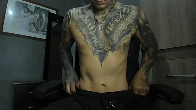 Travistanner 28 online show from February 24, 2026, 2:07 pm