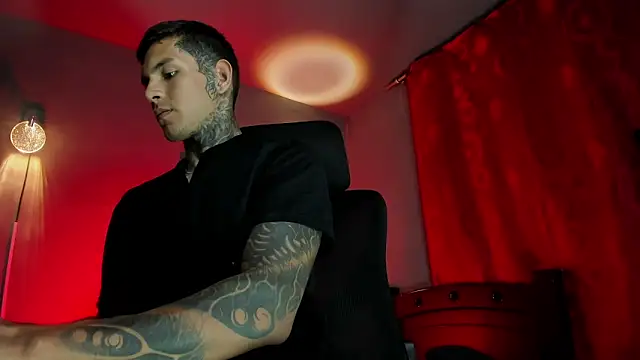 Travistanner 28 online show from March 13, 2026, 12:37 am