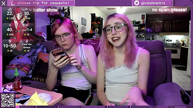 Snapshot of v3n0mb1t3z chatting on November 5, 2025, 1:42 am v3n0mb1t3z online show from November 5, 2025, 1:42 am