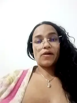 Snapshot of luna_hell chatting on November 20, 2025, 11:47 pm luna hell online show from November 20, 2025, 11:47 pm