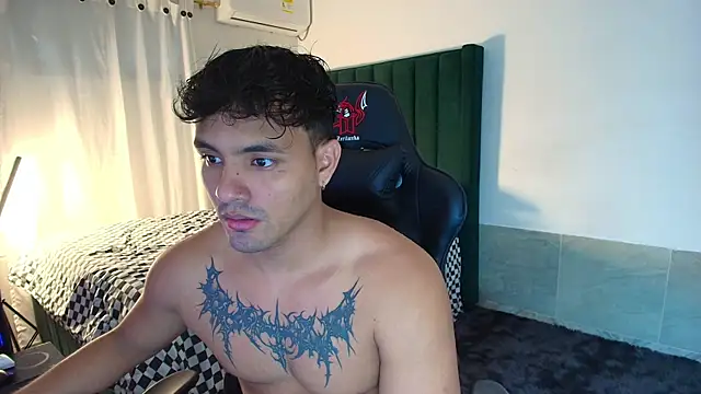 man dur07 online show from December 2, 2025, 9:05 pm