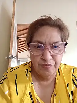 Snapshot of florecita69 chatting on January 14, 2026, 3:48 pm florecita69 online show from January 14, 2026, 3:48 pm