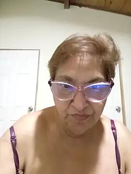 Snapshot of florecita69 chatting on December 19, 2025, 2:26 am florecita69 online show from December 19, 2025, 2:26 am