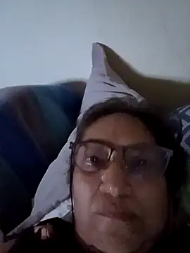 florecita69 online show from October 3, 2025, 9:00 am