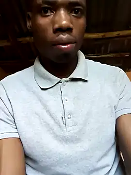 Snapshot of BIGBLACKCOOCK24- chatting on March 4, 2025, 12:33 pm BIGBLACKCOOCK24- online show from March 4, 2025, 12:33 pm