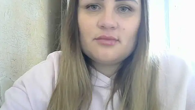 Snapshot of Honeydew-Waves chatting on April 23, 2026, 2:19 pm Honeydew-Waves online show from April 23, 2026, 2:19 pm