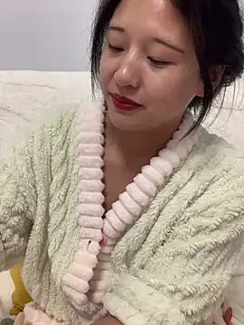 Xiaoli6688 online show from December 18, 2024, 3:00 pm