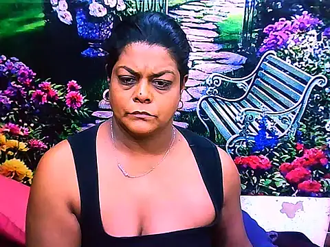indianCherryPie online show from April 26, 2026, 8:22 am