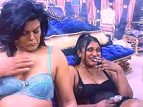 indianCherryPie online show from November 28, 2025, 10:04 am