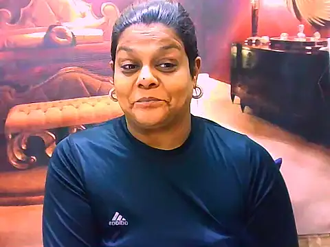 indianCherryPie online show from May 19, 2026, 5:14 am