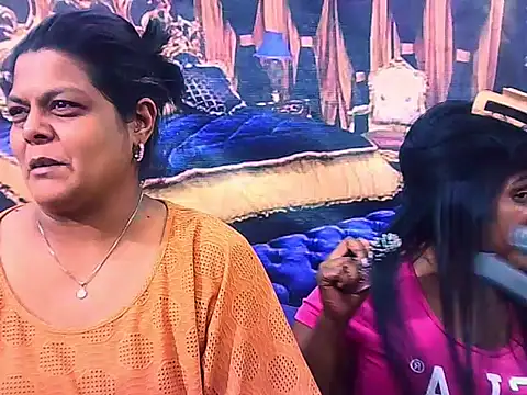 indianCherryPie online show from November 21, 2025, 5:50 am