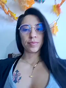 Snapshot of VALERY-03_ chatting on October 22, 2025, 12:04 pm VALERY-03 online show from October 22, 2025, 12:04 pm