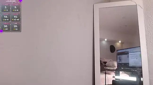 Snapshot of _Mia_Wallace chatting on January 23, 2025, 7:40 pm Mia Wallace online show from January 23, 2025, 7:40 pm