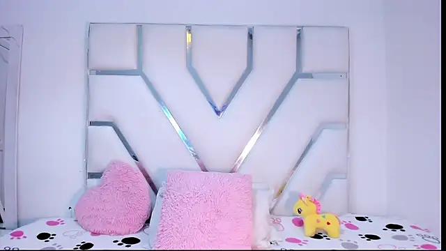 Snapshot of _Mia_Wallace chatting on January 9, 2025, 8:33 pm Mia Wallace online show from January 9, 2025, 8:33 pm