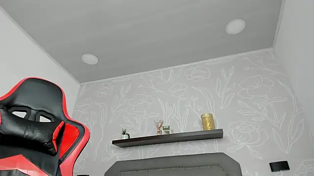 Snapshot of angelica_dymond chatting on March 19, 2025, 12:23 pm angelica dymond online show from March 19, 2025, 12:23 pm