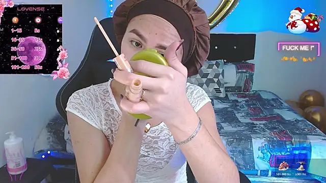 Snapshot of giuliana_andrade chatting on December 19, 2025, 1:42 am giuliana andrade online show from December 19, 2025, 1:42 am