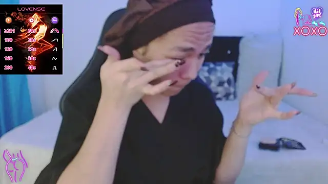 Snapshot of giuliana_andrade chatting on February 4, 2026, 12:05 am giuliana andrade online show from February 4, 2026, 12:05 am